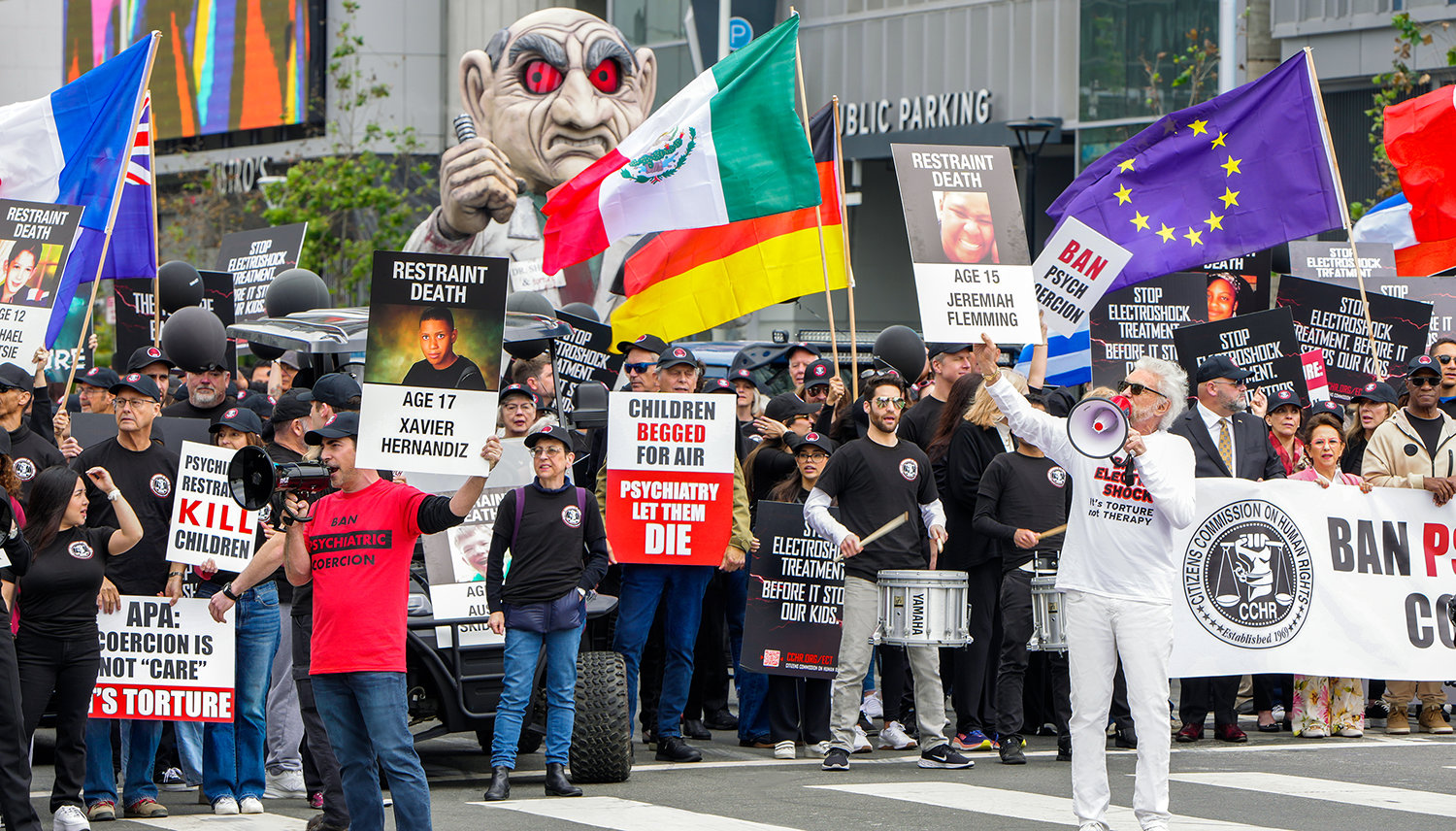 CCHR führt weltweite Proteste an, die psychiatrischen Missbrauch ...